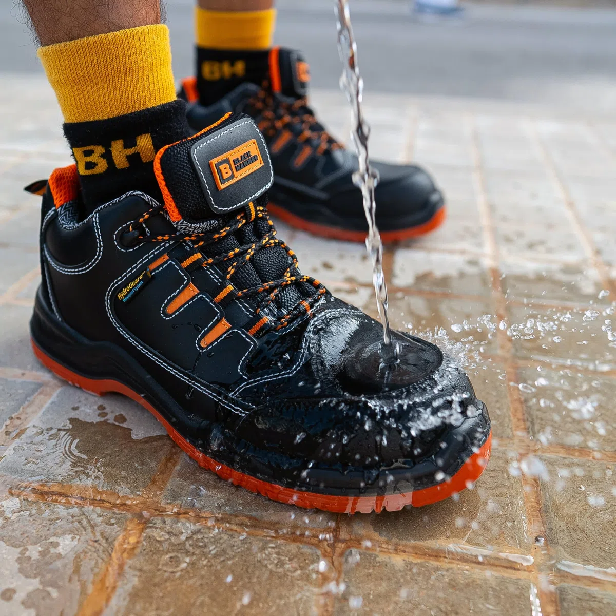 BLACK HAMMER Deportivas Impermeables Ligeras con Puntera Composite Entresuela Kevlar y Seguridad S3 Zapatos para el Trabajo Sujeción Extra en los Tobillos Senderismo 9007 (43 EU)