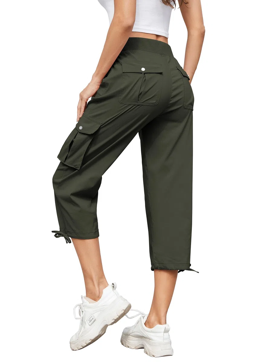 Hormtaer Pantalones cortos para mujer, estilo capri, estilo cargo, para verano, pantalones deportivos de 3/4 de longitud, pantalones de senderismo casuales con 6 bolsillos