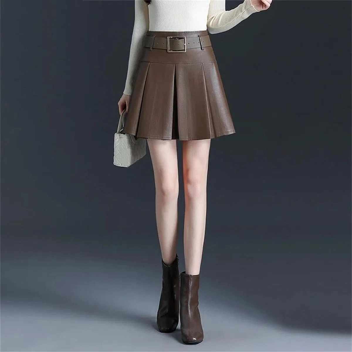 Minifalda de piel sintética para mujer, para otoño e invierno, cintura alta, elegante, corta, plisada, falda para botas
