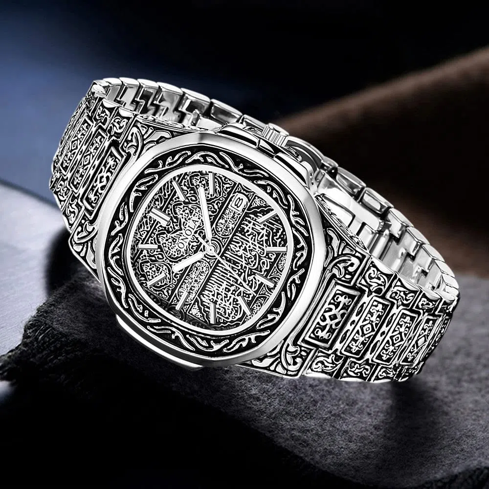 Relojes de cuarzo retro de los hombres con patrón de tatuaje tallado pulsera de acero inoxidable calendario impermeable reloj de pulsera