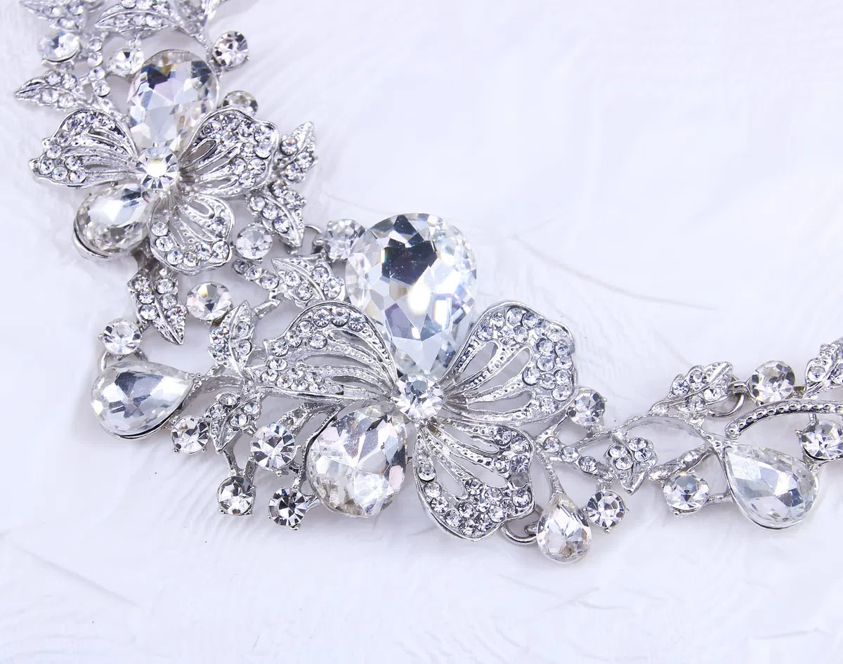 Juego de joyas para novia con diseño de rosas, para boda, collar y pendientes