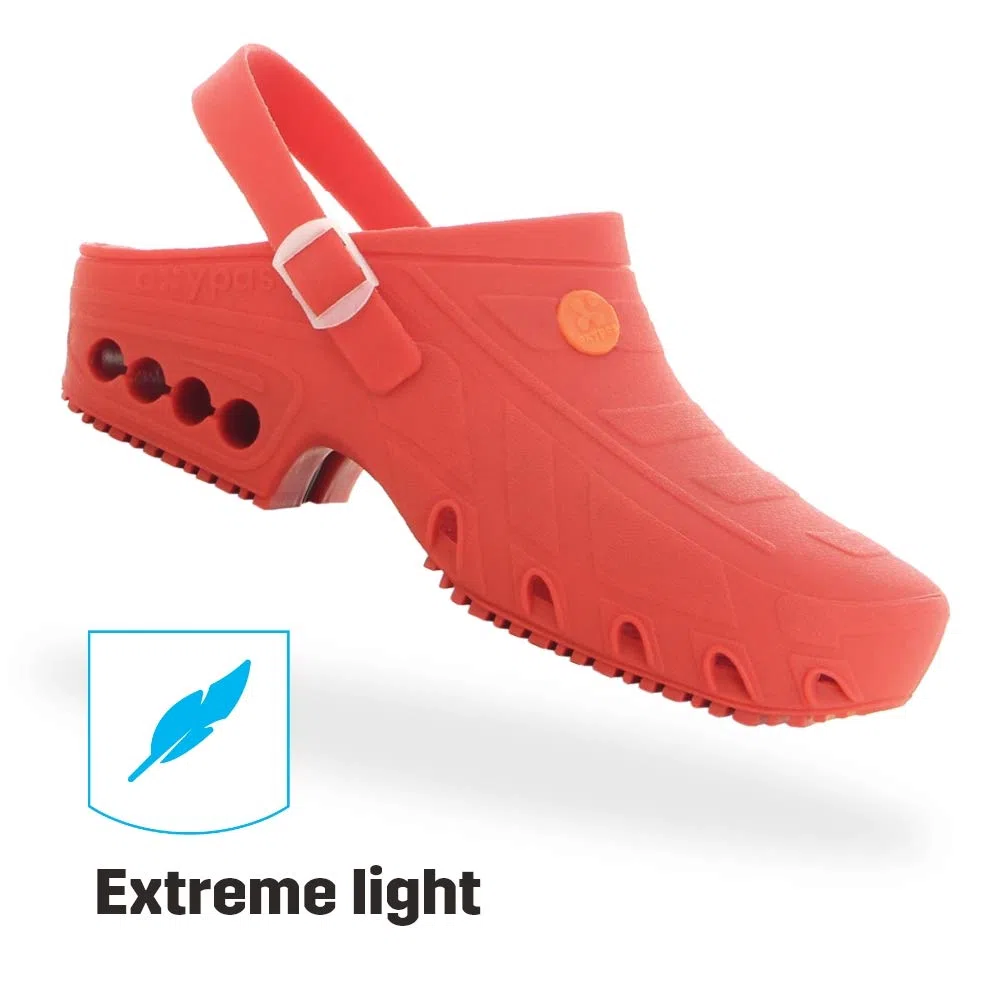 Oxypas Zapatos de Trabajo para Mujer - Antiestáticos y Antideslizantes Zapatos de Seguridad para Hombre, Zuecos Ligeros para Uso en Medicina, Cuidado y Gastro, Antibacteriano, oxyclog, Rojo, Talla
