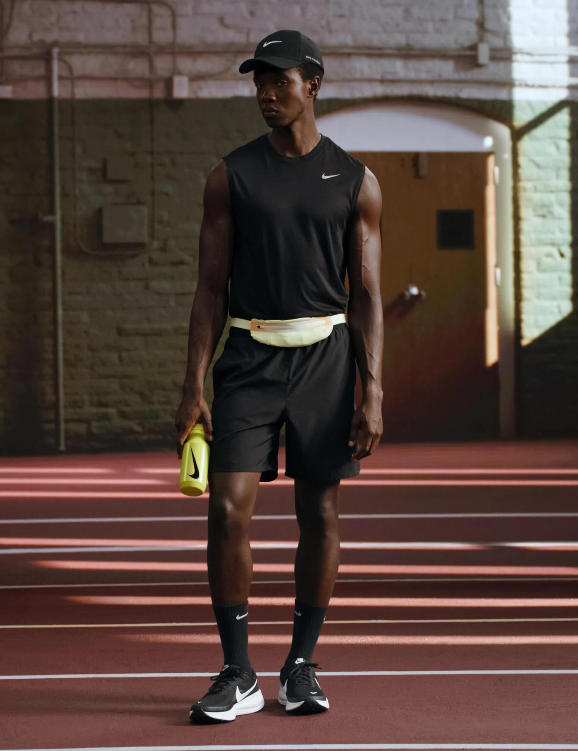 Nike Revolution 8- Tenis para hombre