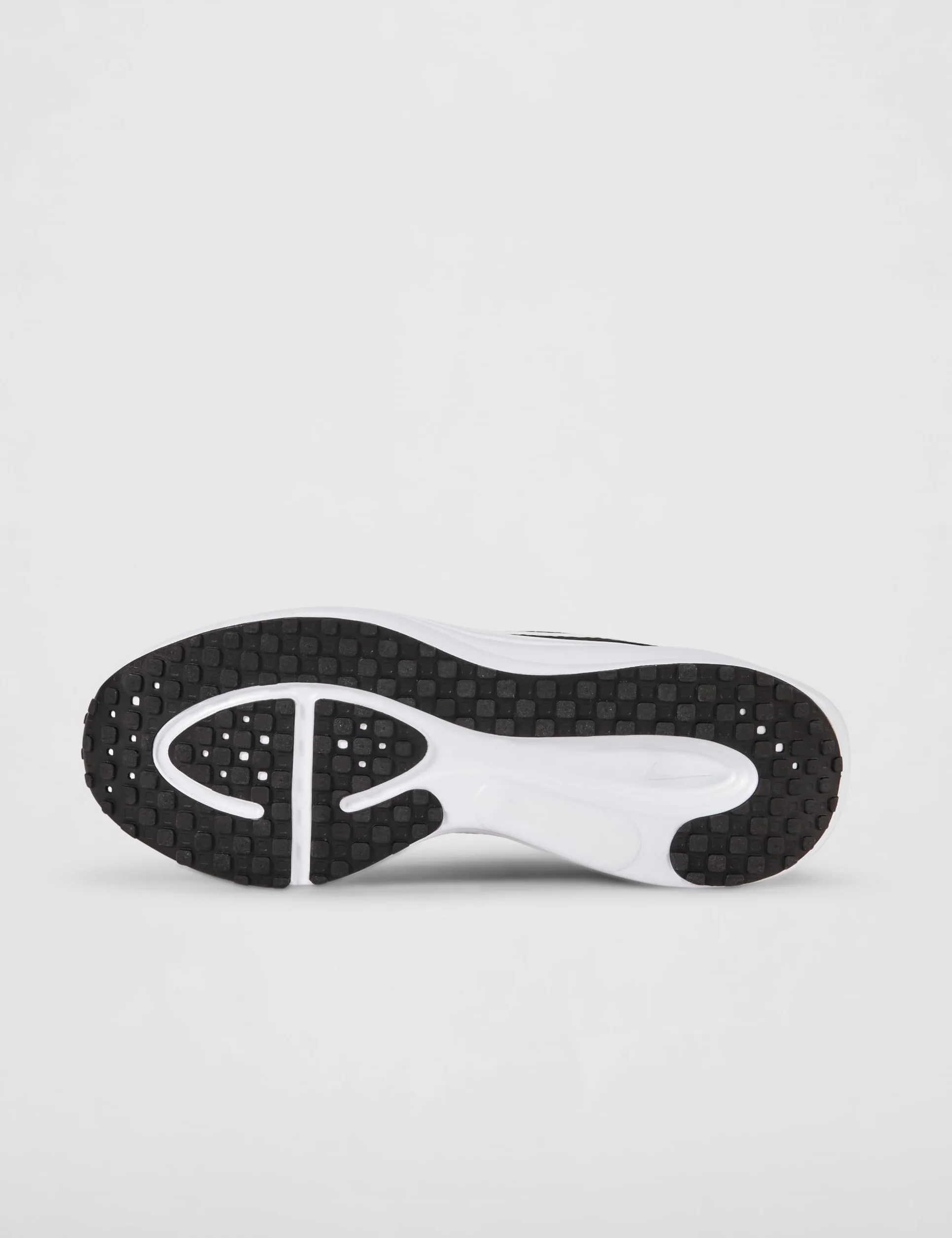 Nike Revolution 8- Tenis para hombre