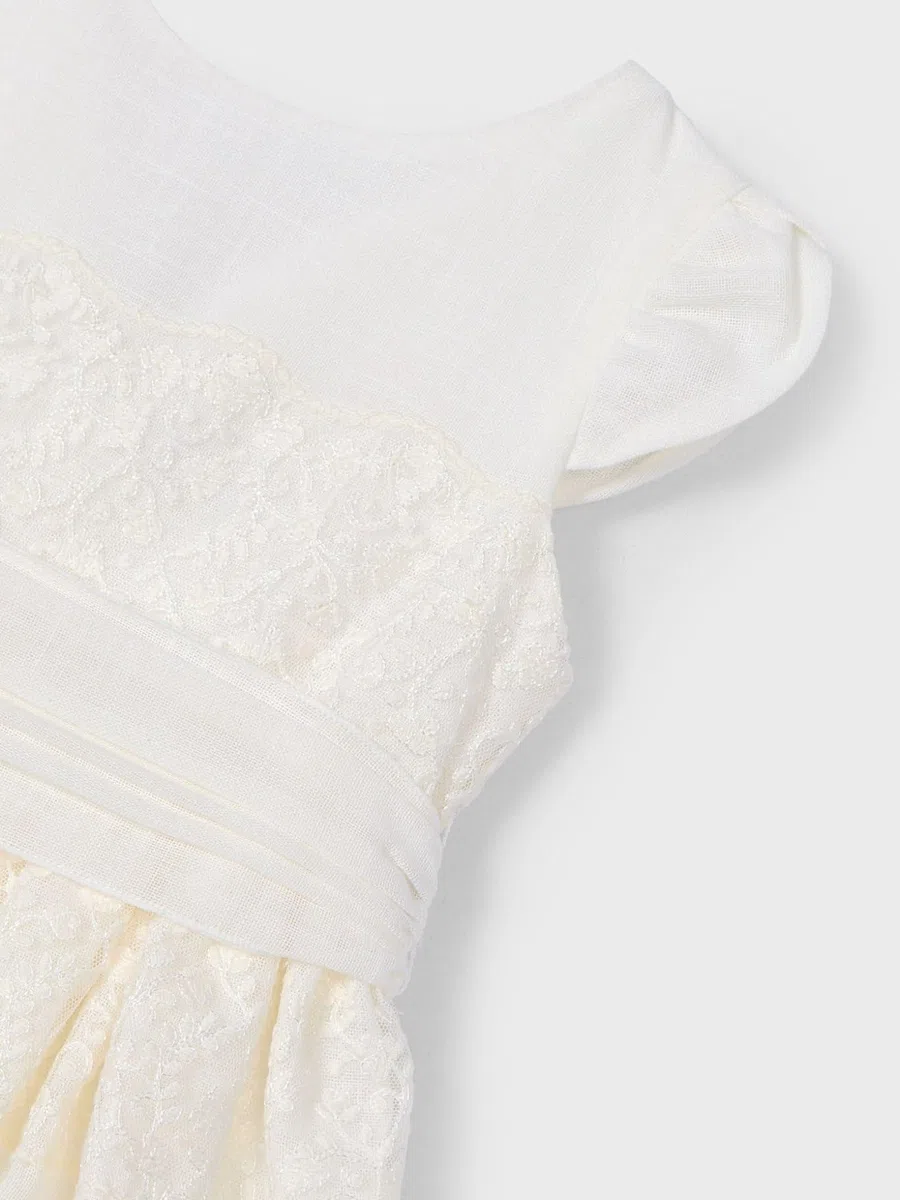 Mayoral Vestido puntillas para niña