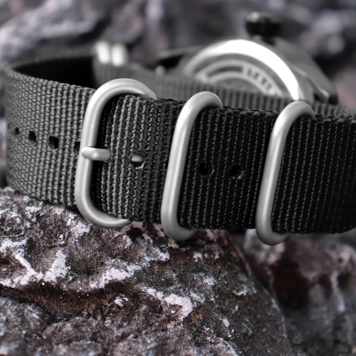 addies Reloj militar de 44 mm para hombre, pantalla de 3 fechas, resistente al agua, resistente al agua, para exteriores, correa de nailon de secado rápido