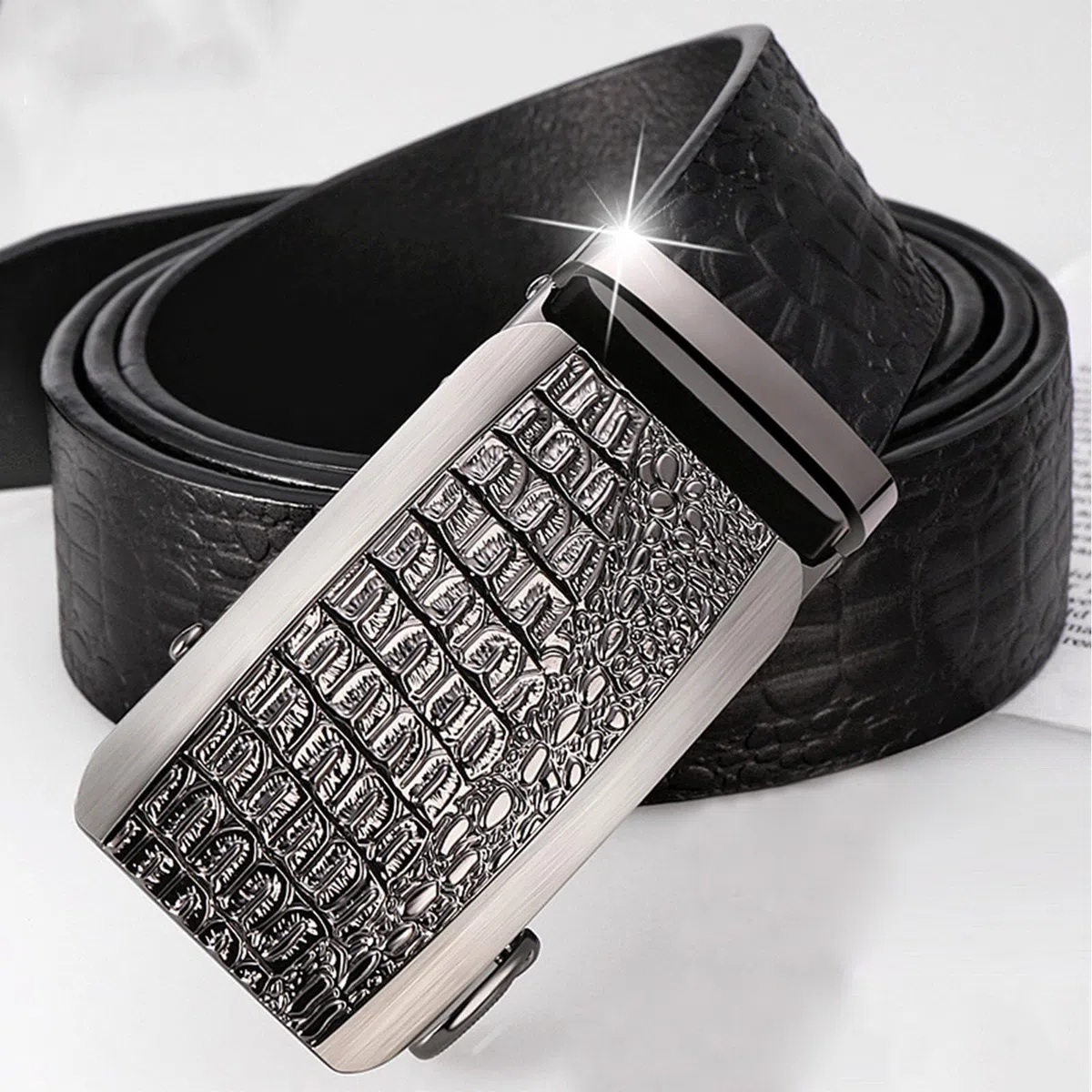 Cinturones Hombre Trinquete, Cinturones de Cuero Genuino Ajustable Negocio, Cinturón Lujo Casual Moda con Hebilla Metal Automática Grabada 3D en Aleación,Negro,115CM/45.3''