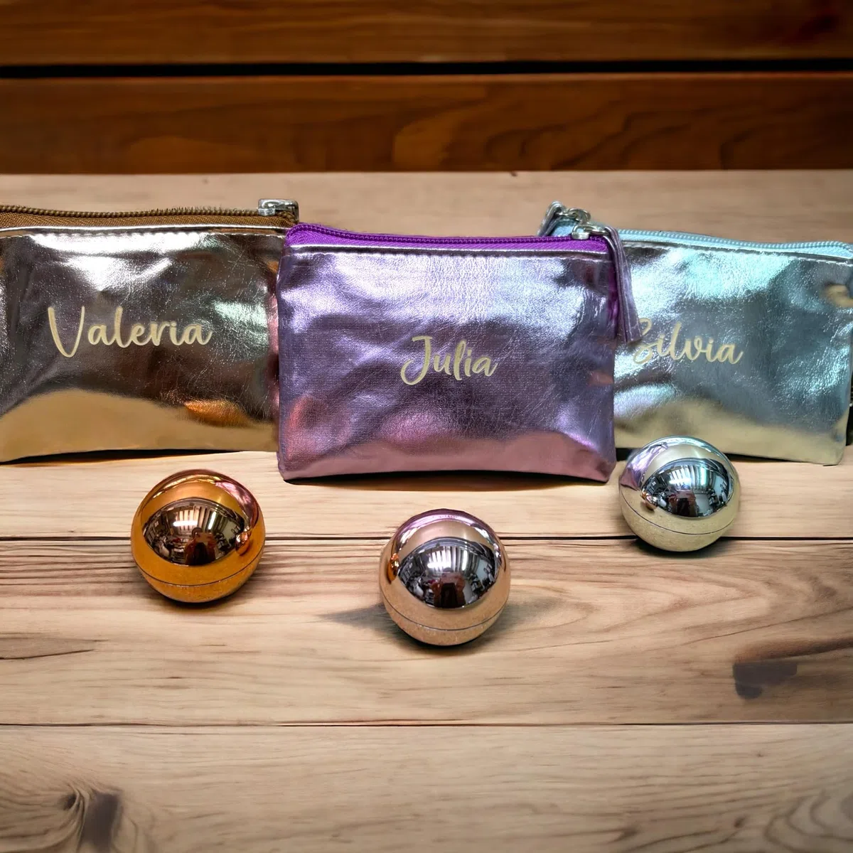 Balsamo Labial y Monedero a Juego con Color Metalizado con Posibilidad de PERSONALIZACION con Nombre. Pack 6 Unidades (Monedero con Nombre y balsamo)