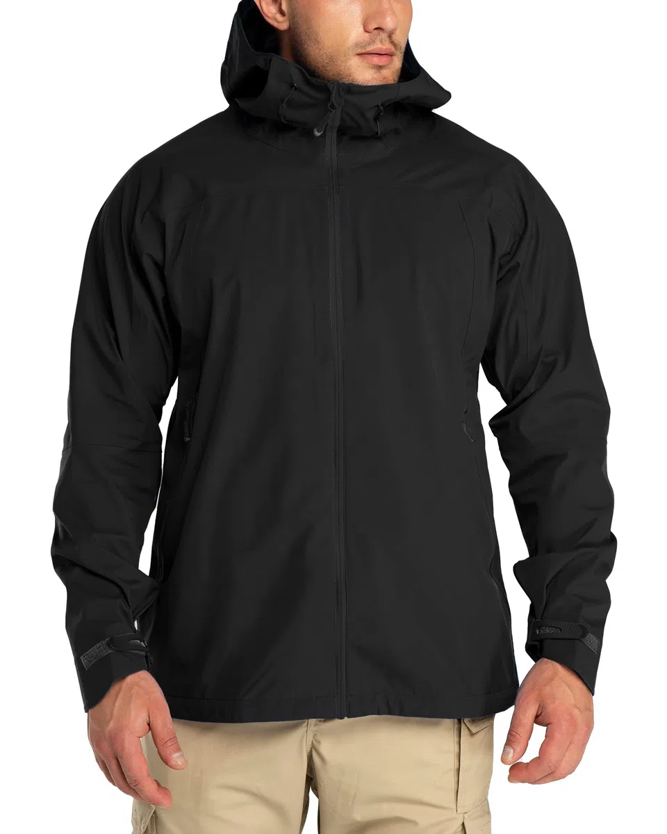 33,000ft Chaqueta impermeable ligera de 3 capas para hombre con capucha, conchas cortavientos para esquí, senderismo, golf, vela, ciclismo