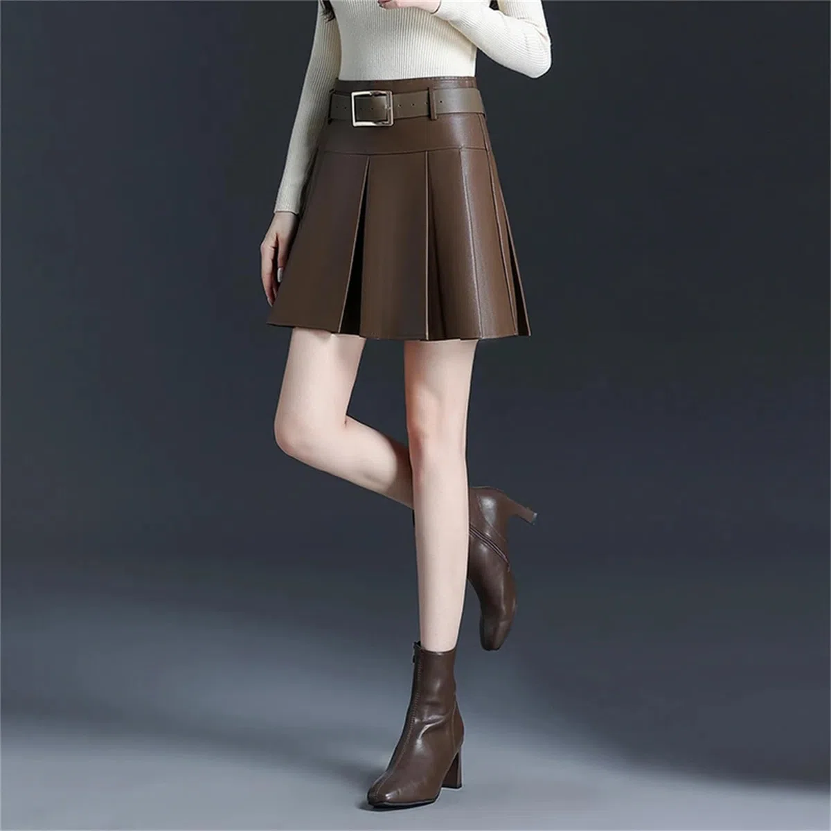 Minifalda de piel sintética para mujer, para otoño e invierno, cintura alta, elegante, corta, plisada, falda para botas
