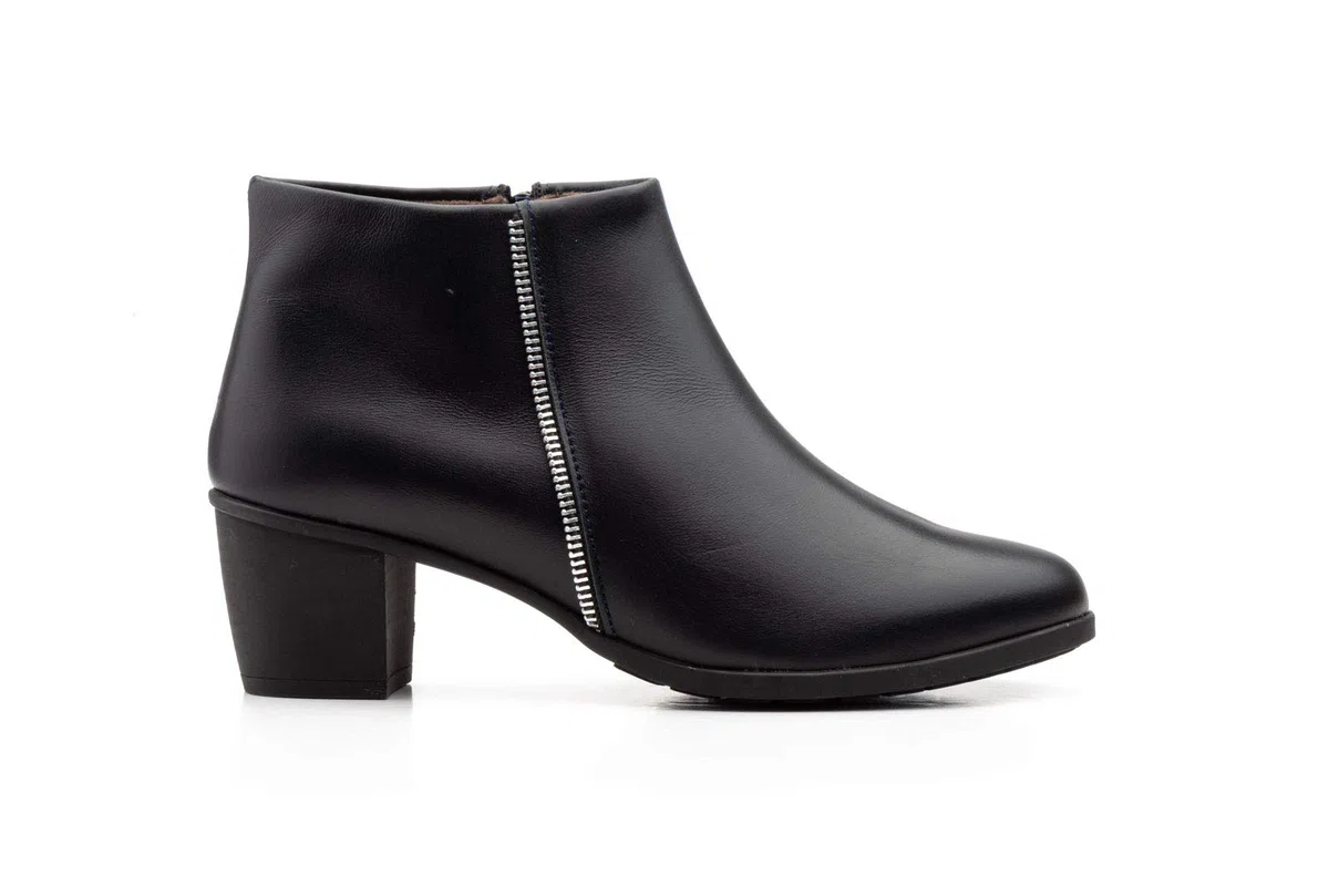 Botines mujer de piel con tacón o plataforma Botín cómodo de invierno y otoño Calzado artesanal de España tipo cuña o camperos en ante y cuero Elegantes e informales
