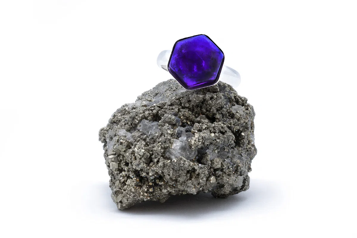 Anillo de Plata 925 con Amatista (Piedra Natural) 10mm Hexágono - Disponible Anillo Ajustable, Tamaño de XS a XXXL, para Hombre, para Mujer - Caja Regalo Gratis