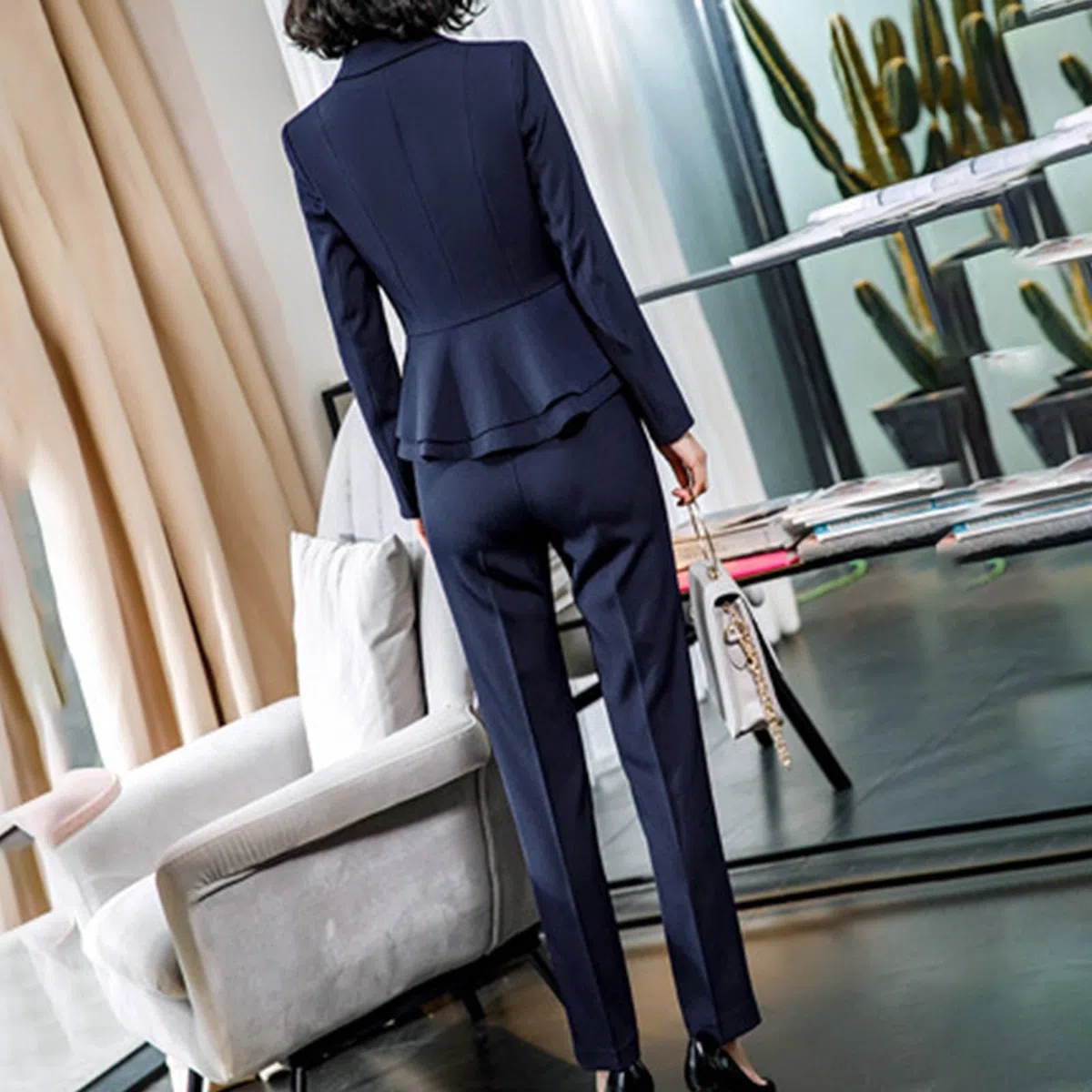 Traje de Dos Piezas Femenino con de y Corte Ajustado para Entornos Laborales y Ocasiones Formales de Negocios